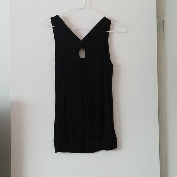 Black Tank - Picture 3 of 4